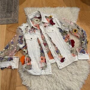 NWT ADORE floral denim white jean jacket with flowers embellished size small